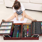 Set da Disegno Portatile Bambini JasCherry – 172 Pezzi, Matite Acquerellabili, Pennarelli e Pastelli in Valigetta di Legno