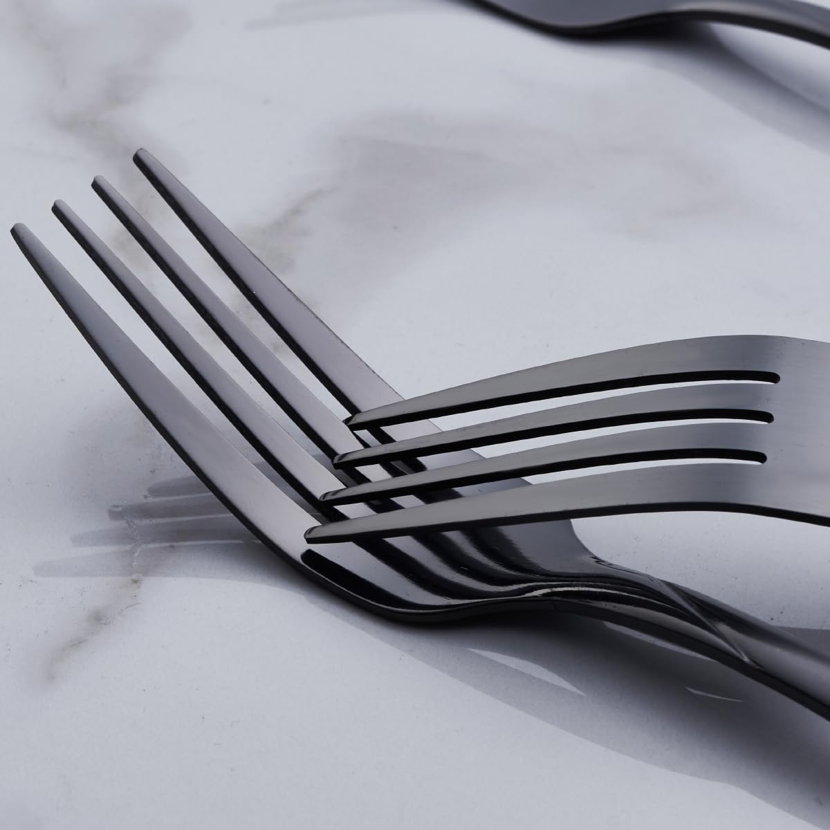 Set Posate Eleganti 30 Pezzi in Acciaio Inox - Nero o Arcobaleno