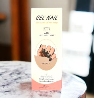 Kit Adesivi per Unghie in Gel Semipolimerizzato - con Accessori per Manicure