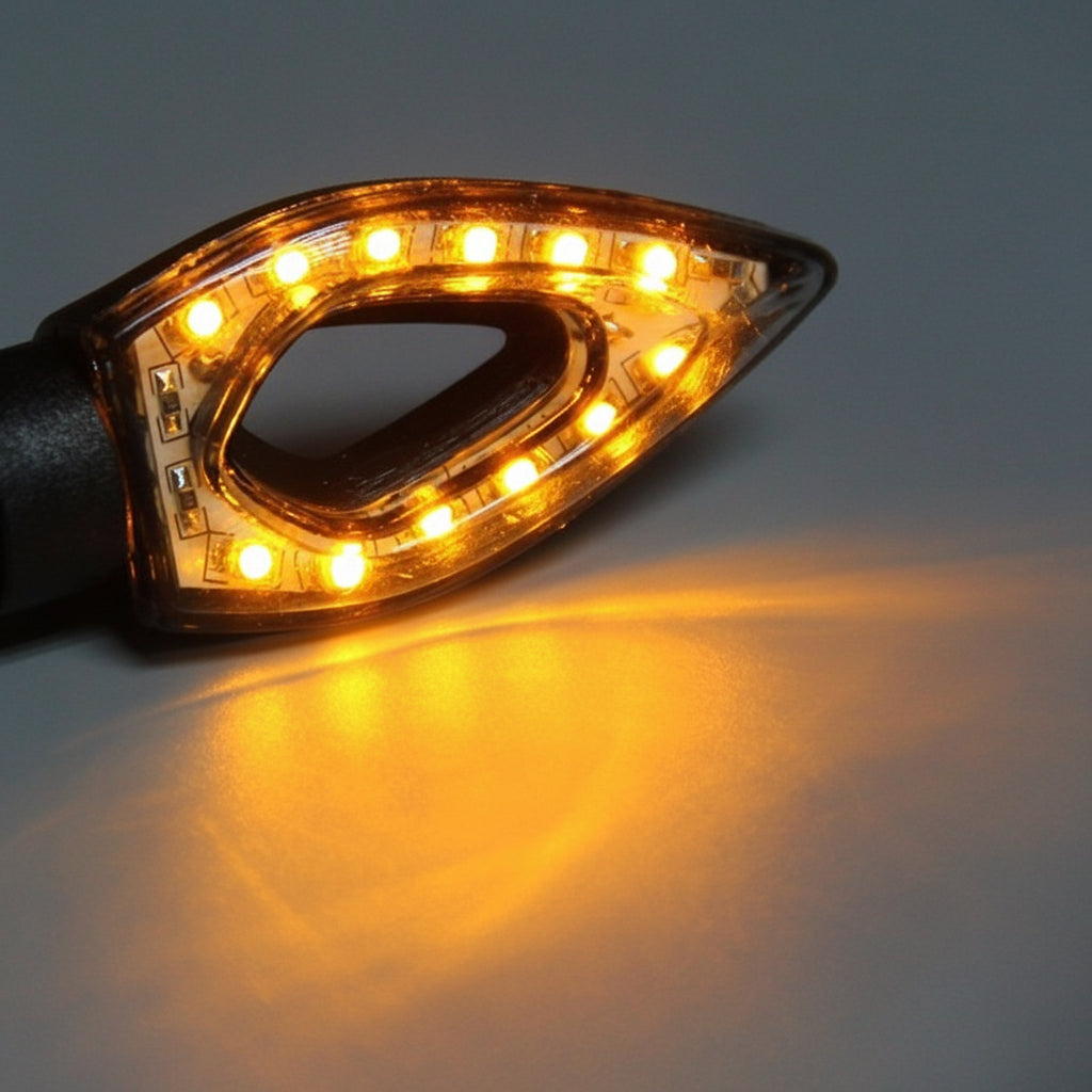 Coppia indicatore di direzione a 12 led forma di freccia punta per moto scooter